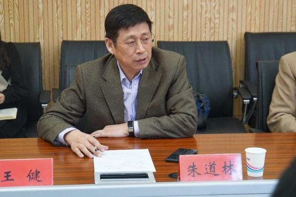 中企华房地产评估公司与中国农大土地学院签署校企合作框架协议
